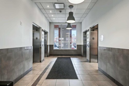 1807-1053 10 Street Sw, Calgary, AB - Indoor Photo Showing Other Room