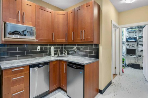 5-30 Griffin Industrial Point, Cochrane, AB 