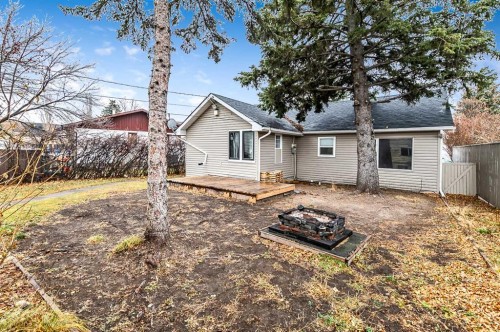 30 Crescent Road East, Okotoks, AB - Outdoor