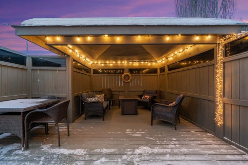 89 Crystalridge Close, Okotoks, AB - Outdoor