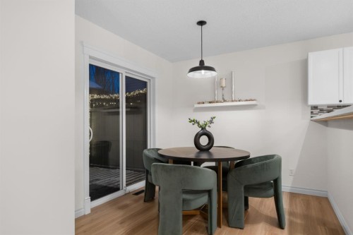 89 Crystalridge Close, Okotoks, AB - Indoor Photo Showing Dining Room