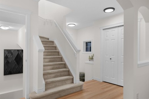89 Crystalridge Close, Okotoks, AB - Indoor Photo Showing Other Room