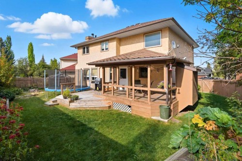 239 Sandpiper Place Nw, Calgary, AB - Outdoor With Deck Patio Veranda