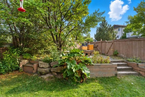 239 Sandpiper Place Nw, Calgary, AB - Outdoor
