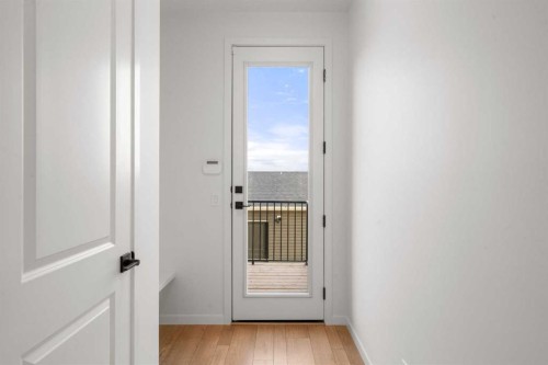 76 Lucas Common Nw, Calgary, AB - Indoor Photo Showing Other Room