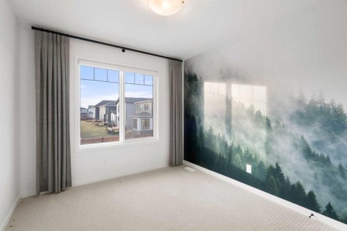 76 Lucas Common Nw, Calgary, AB - Indoor Photo Showing Other Room