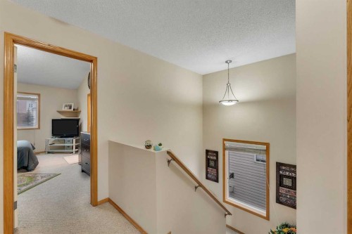 172 Covehaven Road Ne, Calgary, AB - Indoor Photo Showing Other Room