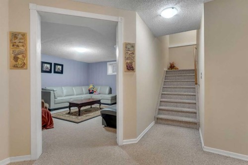 172 Covehaven Road Ne, Calgary, AB - Indoor Photo Showing Other Room