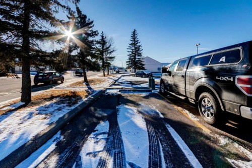 108-309 Woodside Drive Nw, Airdrie, AB - Outdoor With Exterior