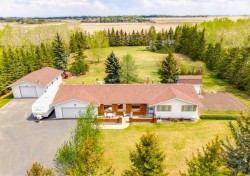 26 Lake Ere Estates  Chestermere, AB T1X 0M6