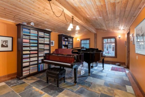 10-32376 Highway 760, Rural Mountain View County, AB - Indoor Photo Showing Other Room