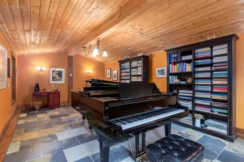 10-32376 Highway 760, Rural Mountain View County, AB - Indoor Photo Showing Other Room