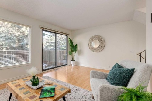116 Point Drive Nw, Calgary, AB - Indoor Photo Showing Living Room