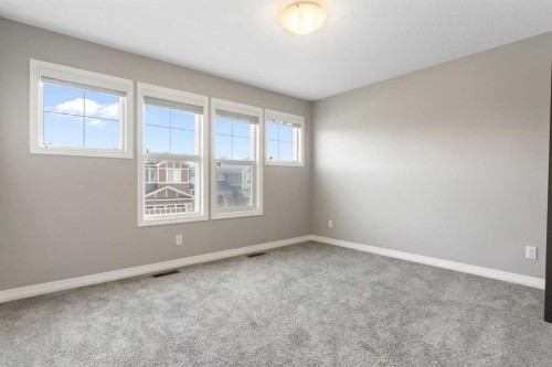 132 Kingsbury Close Se, Airdrie, AB - Indoor Photo Showing Other Room