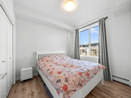 404-25 Walgrove Walk Se, Calgary, AB - Indoor Photo Showing Bedroom