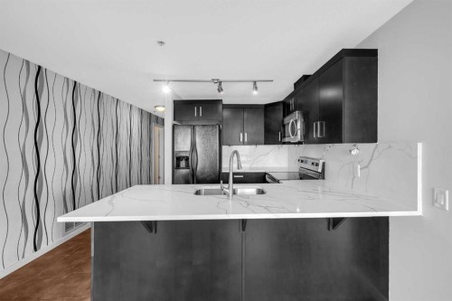 1405-1410 1 Street Se, Calgary, AB - Indoor Photo Showing Kitchen With Upgraded Kitchen
