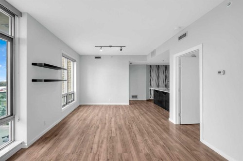 1405-1410 1 Street Se, Calgary, AB - Indoor Photo Showing Other Room