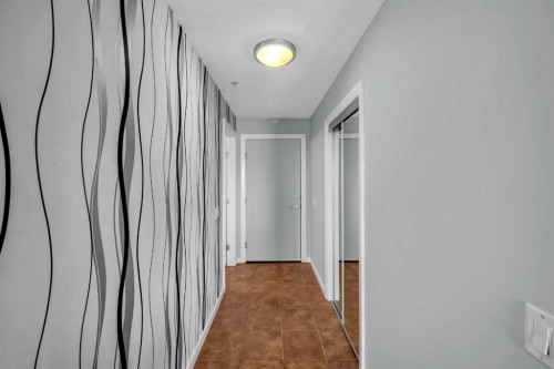1405-1410 1 Street Se, Calgary, AB - Indoor Photo Showing Other Room