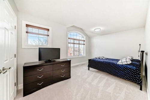 104 Viewpointe Terrace, Chestermere, AB - Indoor Photo Showing Bedroom