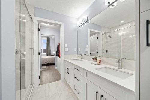 4314-200 Seton Circle Se, Calgary, AB - Indoor Photo Showing Bathroom