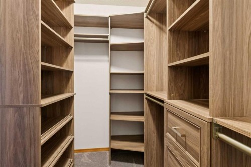 228 Macewan Park View Nw, Calgary, AB - Indoor With Storage