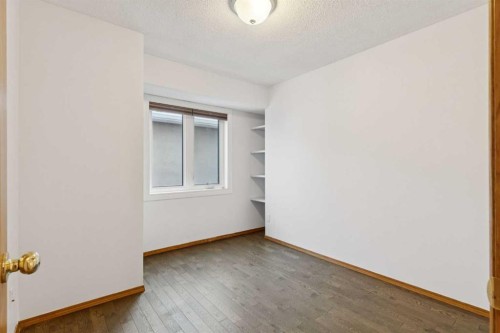 228 Macewan Park View Nw, Calgary, AB - Indoor Photo Showing Other Room