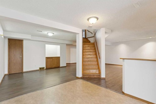 228 Macewan Park View Nw, Calgary, AB - Indoor Photo Showing Other Room