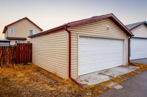 146 Copperstone Grove Se, Calgary, AB - Outdoor With Exterior