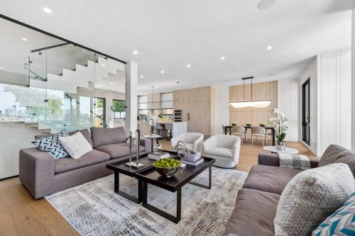 120 13 Street Ne, Calgary, AB - Indoor Photo Showing Living Room