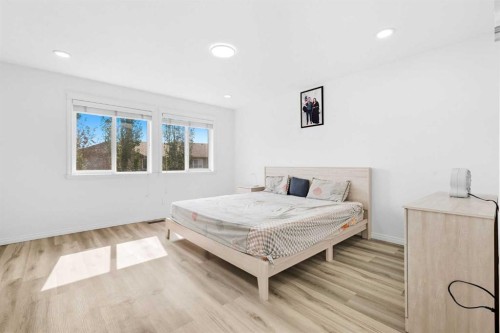 129 Luxstone Green Sw, Airdrie, AB - Indoor Photo Showing Bedroom