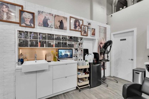 9737 Macleod Trail Sw, Calgary, AB 