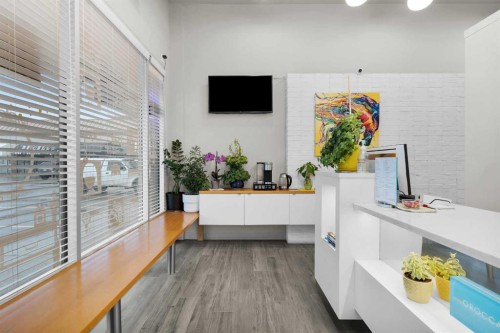 9737 Macleod Trail Sw, Calgary, AB 