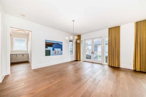 3637 13 Street Sw, Calgary, AB - Indoor Photo Showing Living Room