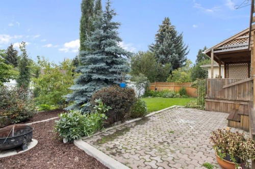 472 Cedarille Crescent Sw, Calgary, AB - Outdoor