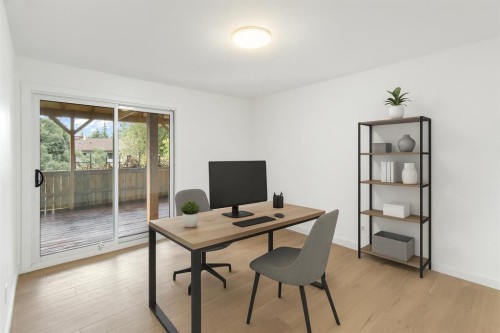 472 Cedarille Crescent Sw, Calgary, AB - Indoor Photo Showing Office