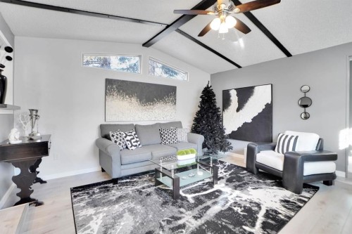 208-3223 83 Street Nw, Calgary, AB 