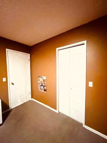 5625 Templehill Road Ne, Calgary, AB - Indoor Photo Showing Other Room