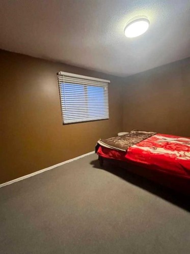 5625 Templehill Road Ne, Calgary, AB - Indoor Photo Showing Bedroom