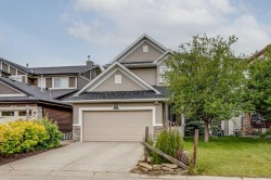 47 Hidden Creek Point NW Calgary, AB T3A 6J7