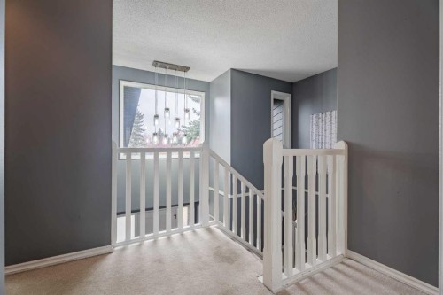 2427 Deer Side Drive, Calgary, AB - Indoor Photo Showing Other Room