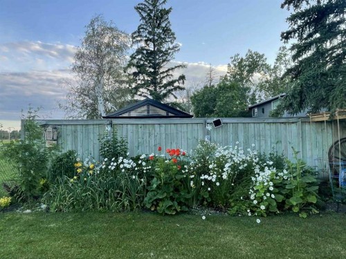 2427 Deer Side Drive, Calgary, AB - Outdoor