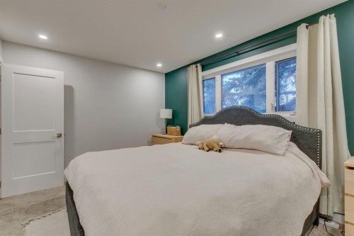 1324 Lake Sylvan Drive Se, Calgary, AB - Indoor Photo Showing Bedroom