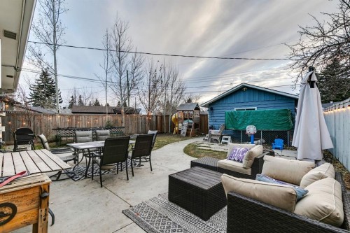 1324 Lake Sylvan Drive Se, Calgary, AB - Outdoor