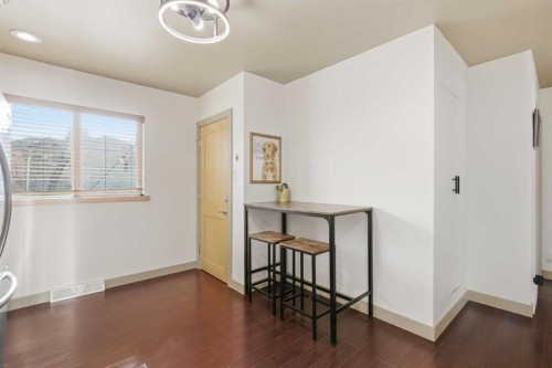 535 30 Avenue Nw, Calgary, AB - Indoor