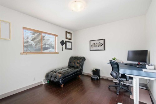535 30 Avenue Nw, Calgary, AB - Indoor Photo Showing Office