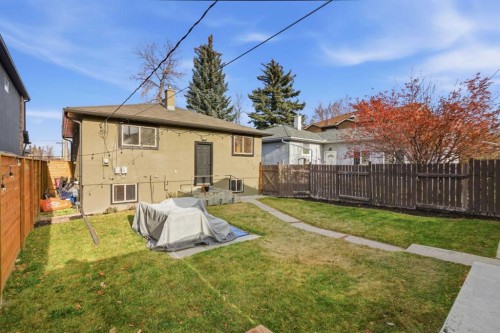535 30 Avenue Nw, Calgary, AB - Outdoor