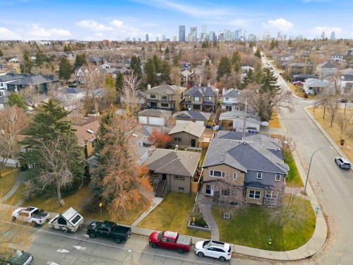 535 30 Avenue Nw, Calgary, AB - Outdoor With View