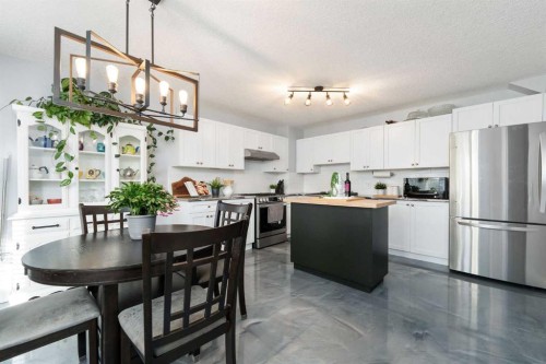 3-41 Hunters Gate, Okotoks, AB - Indoor