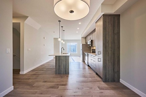 444 Shawnee Square Sw, Calgary, AB - Indoor