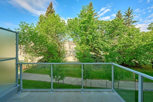 444 Shawnee Square Sw, Calgary, AB - Outdoor